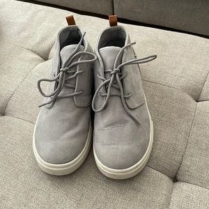 Boys casual shoes